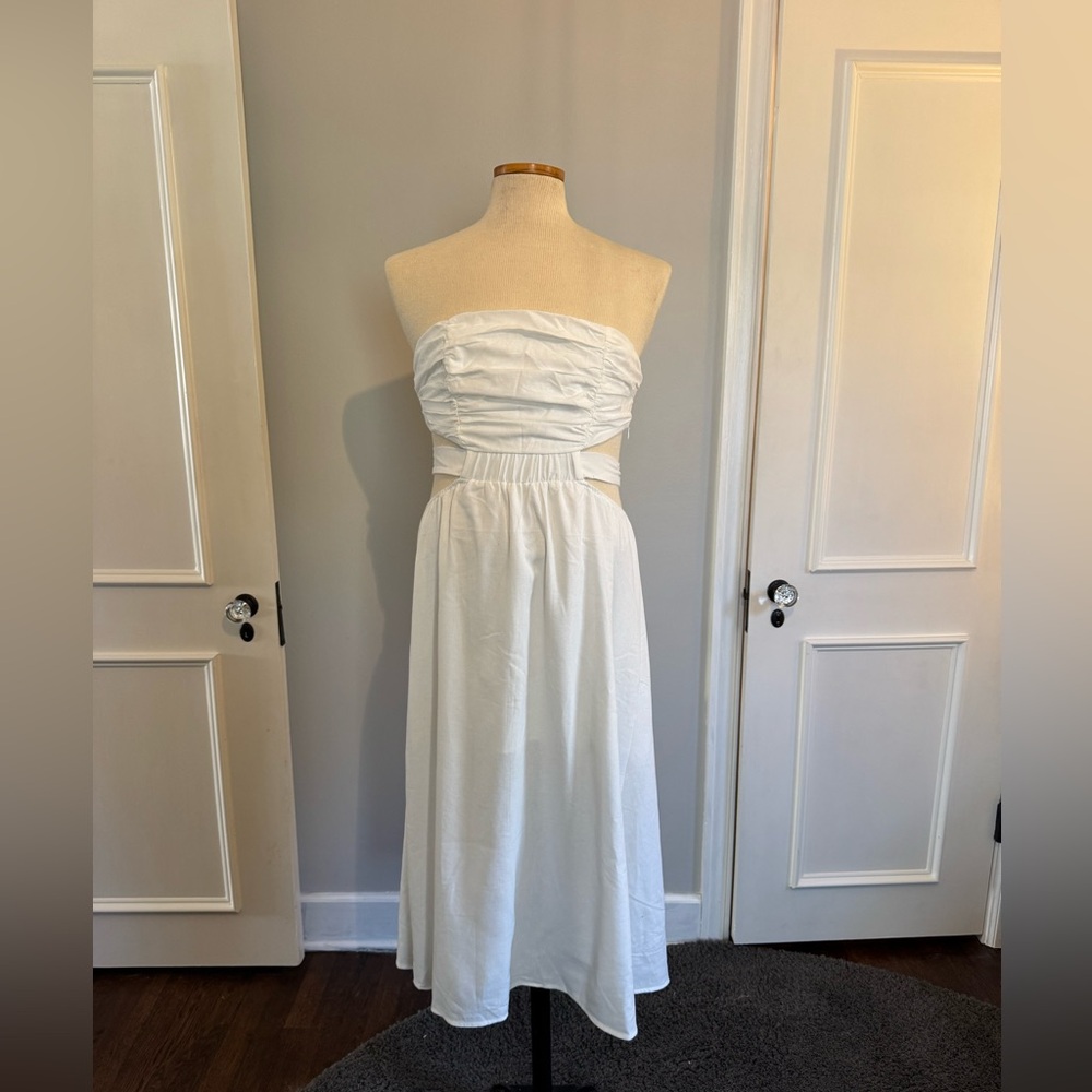Hello Molly - SUBLIME LOVER MAXI DRESS WHITE - Size Large